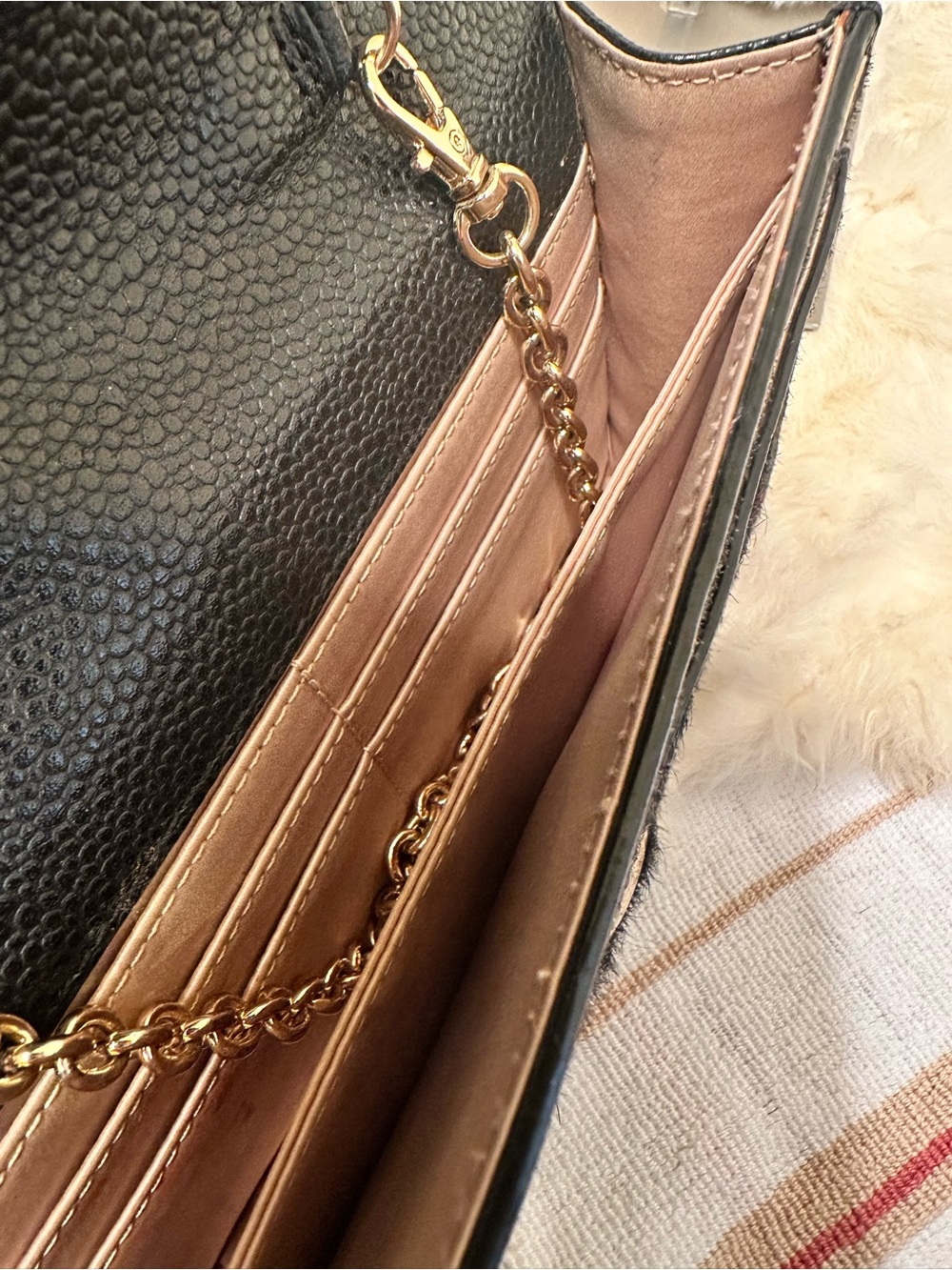 henri bendel Calf hair Black&Gold Fleck Splatter Crossbody with Chain Strap - Picture 6 of 7